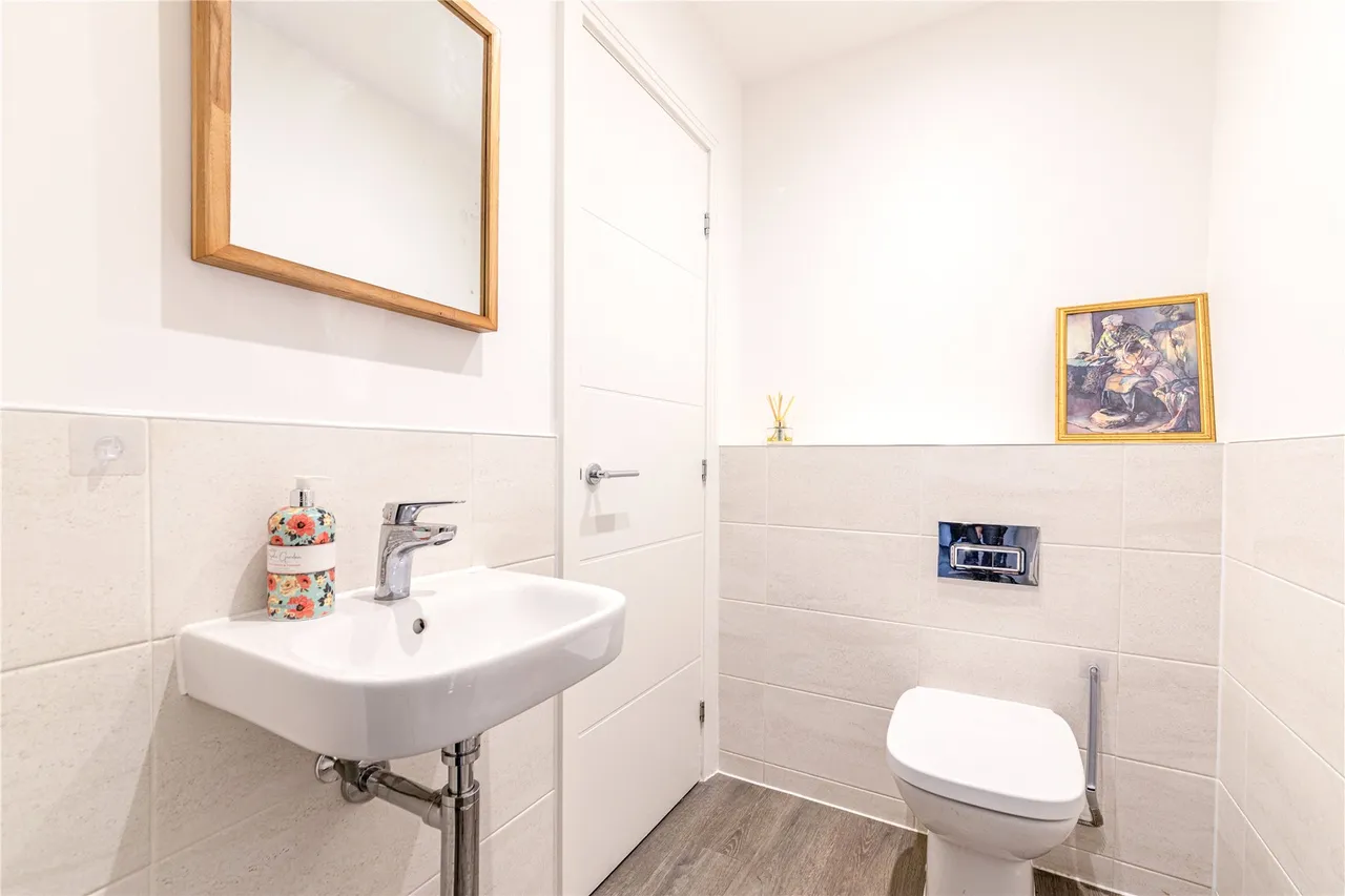 Botleys Road, Ottershaw, KT16, photo 11