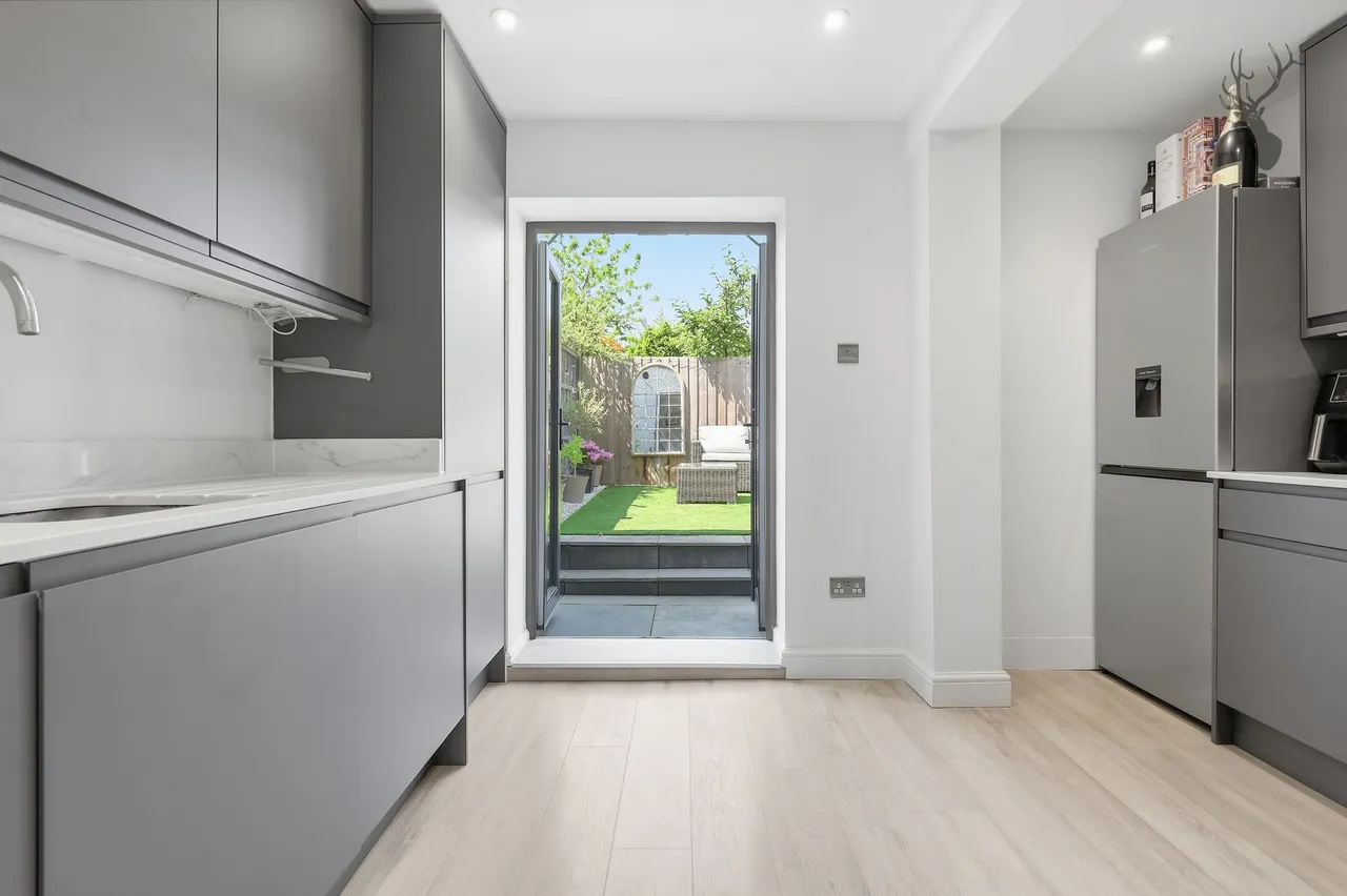 Alfred Road, Buckhurst Hill, IG9, photo 8