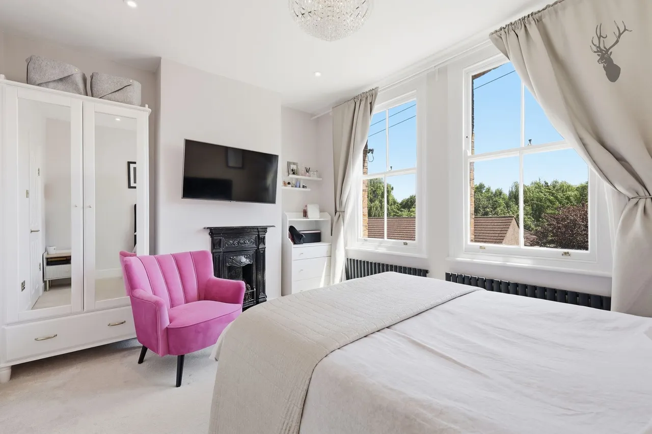 Alfred Road, Buckhurst Hill, IG9, photo 12