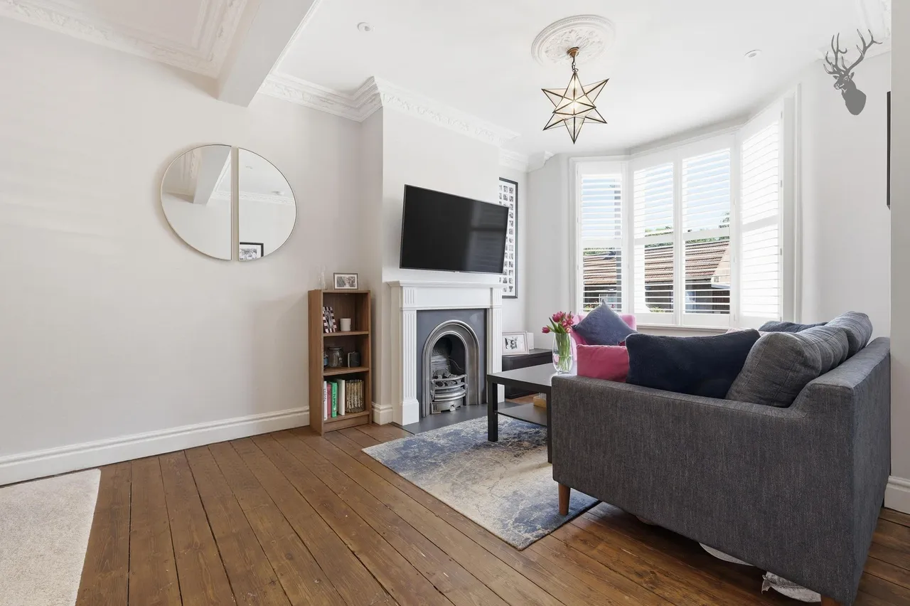 Alfred Road, Buckhurst Hill, IG9, photo 5