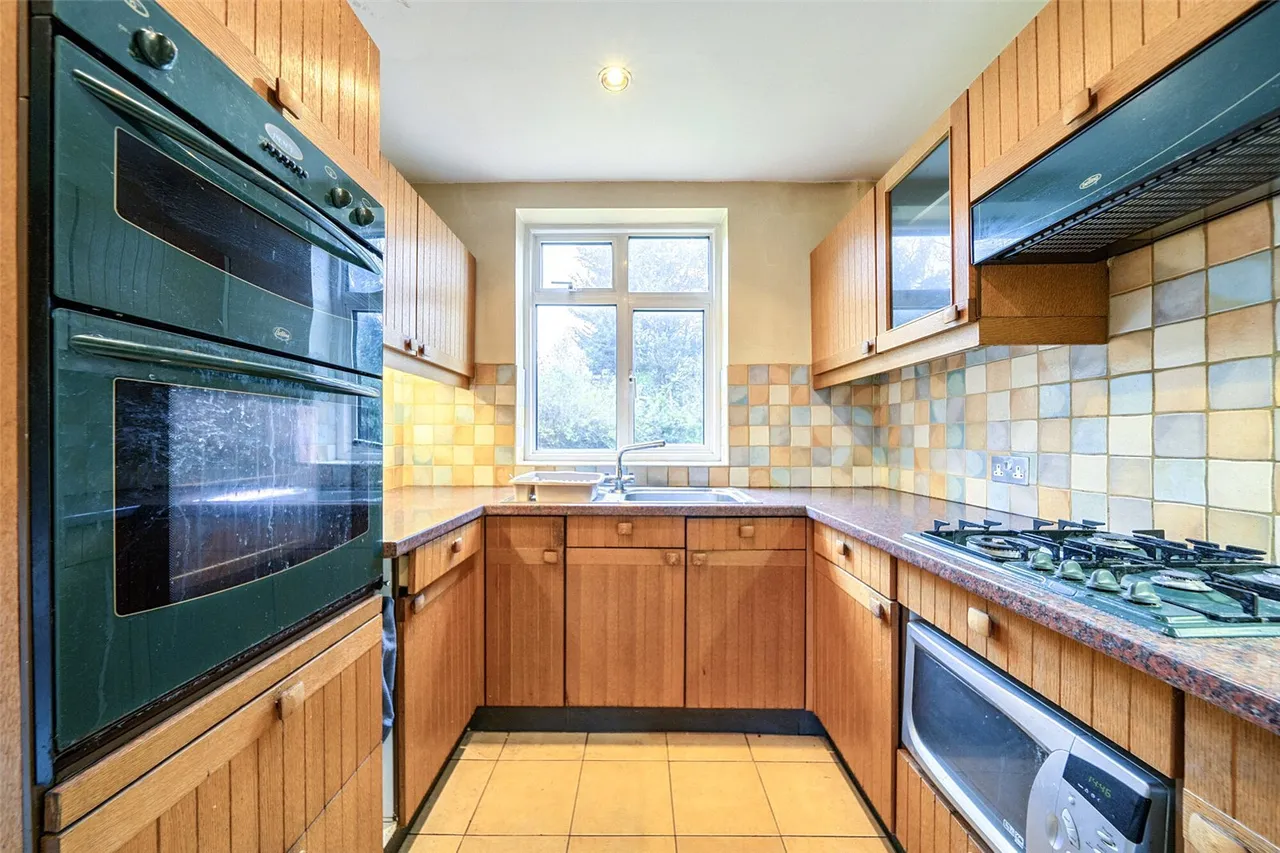 Woodyates Road, SE12, photo 14