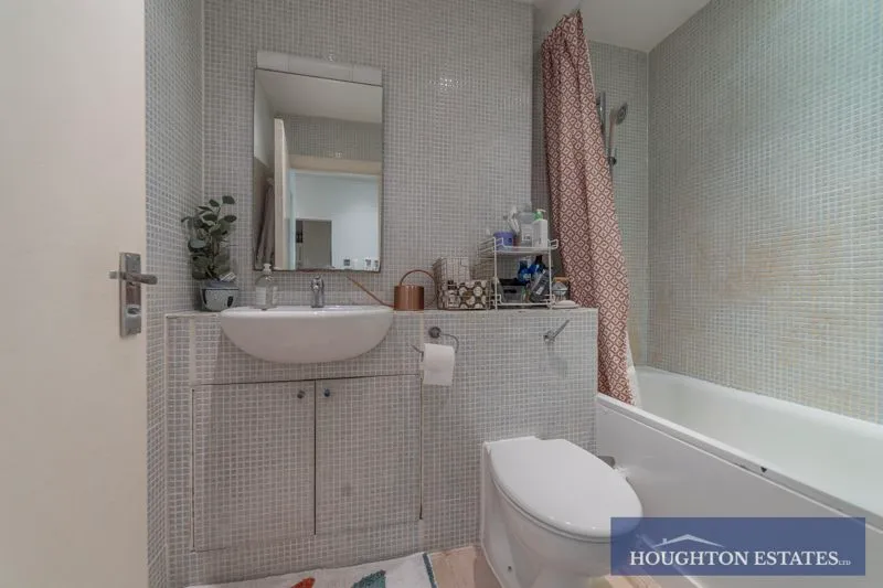 Sutherland Avenue, Maida Vale W9 2QR, photo 13
