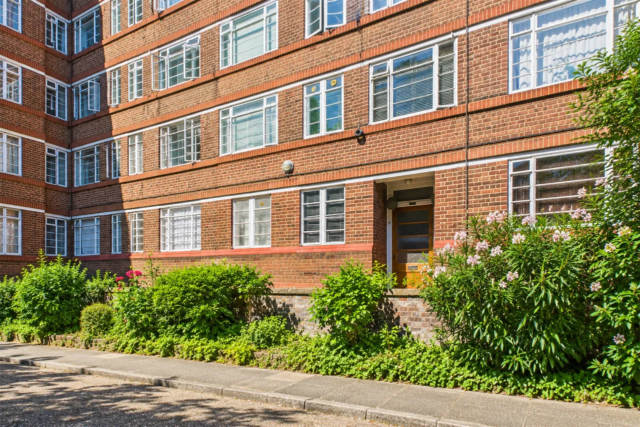 Balham High Road, London, SW17 7JJ, photo 3