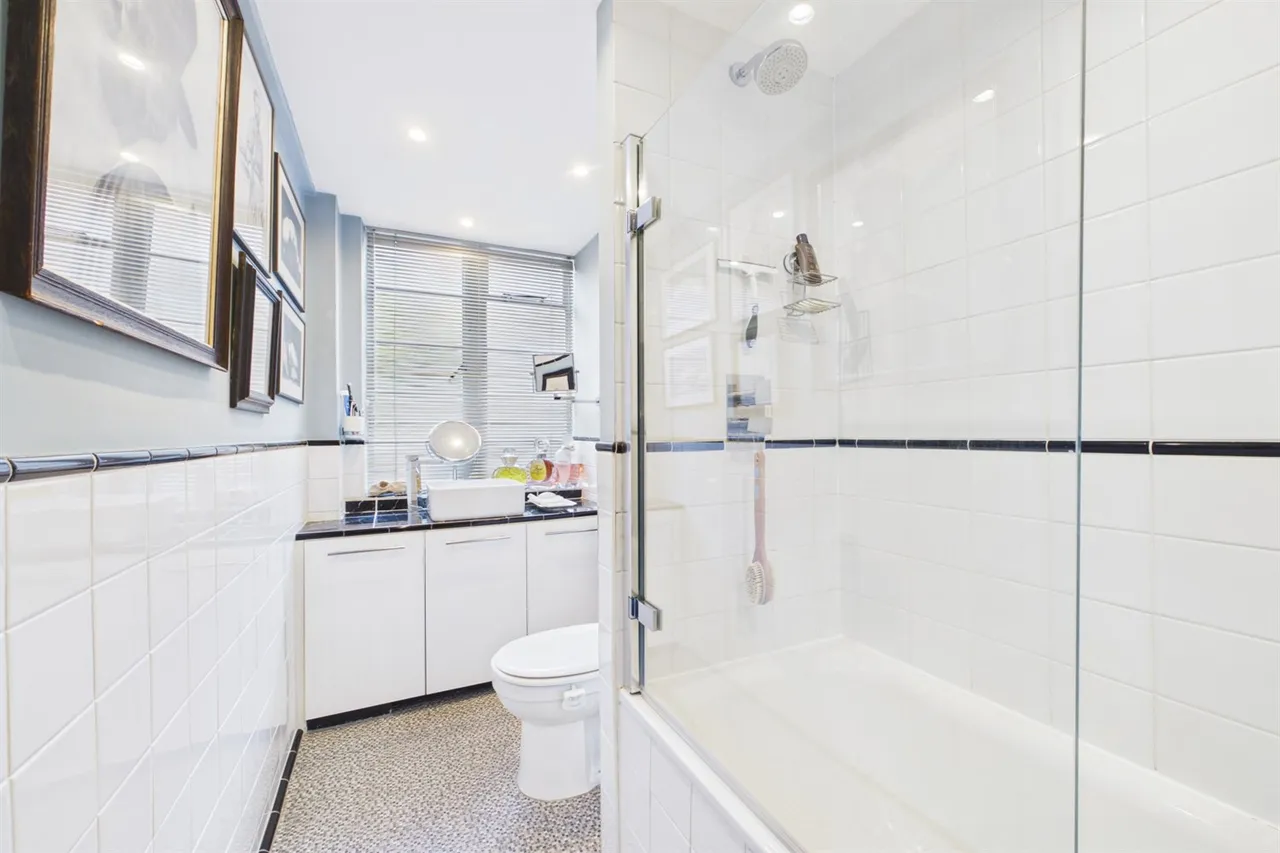 Balham High Road, London, SW17 7JJ, photo 9
