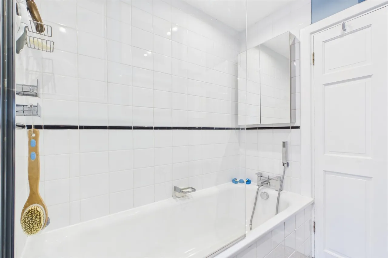 Balham High Road, London, SW17 7JJ, photo 10