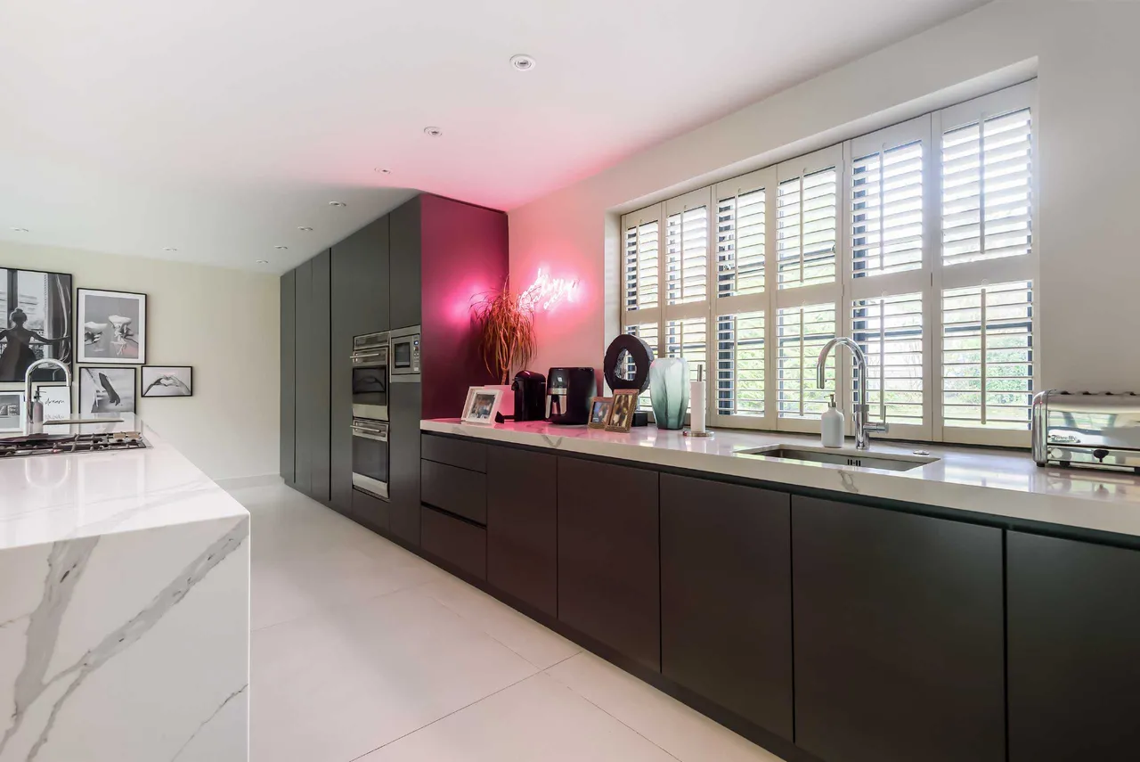 Coombehurst Close, Hadley Wood, EN4 0JU, photo 7