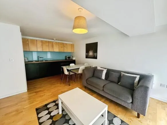 1 bed flat to rent, The Avenue, Leeds, LS9
