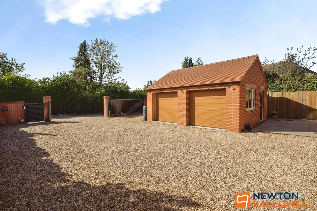 Fox Gardens, Grantham, NG31, photo 7