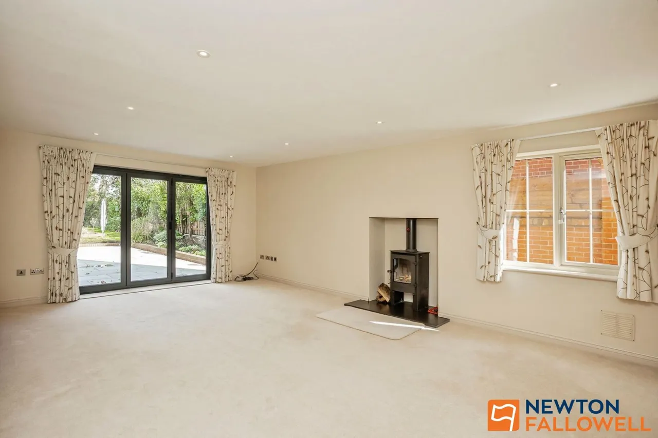 Fox Gardens, Grantham, NG31, photo 23