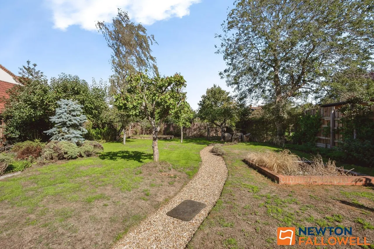 Fox Gardens, Grantham, NG31, photo 9