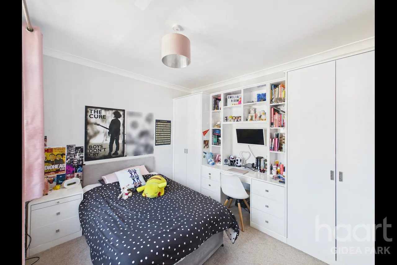 Lake Rise, Romford, RM1, photo 18