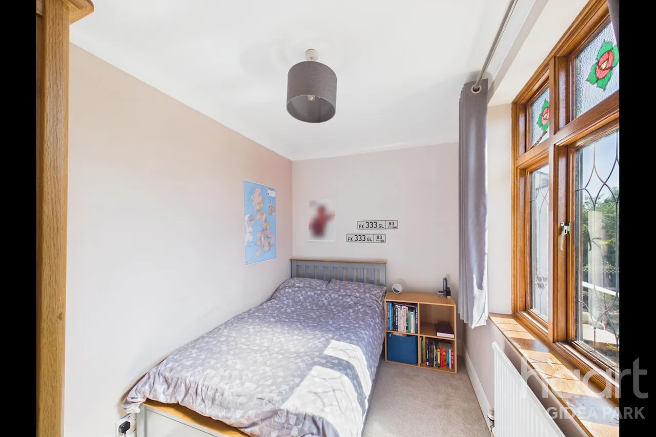 Lake Rise, Romford, RM1, photo 20