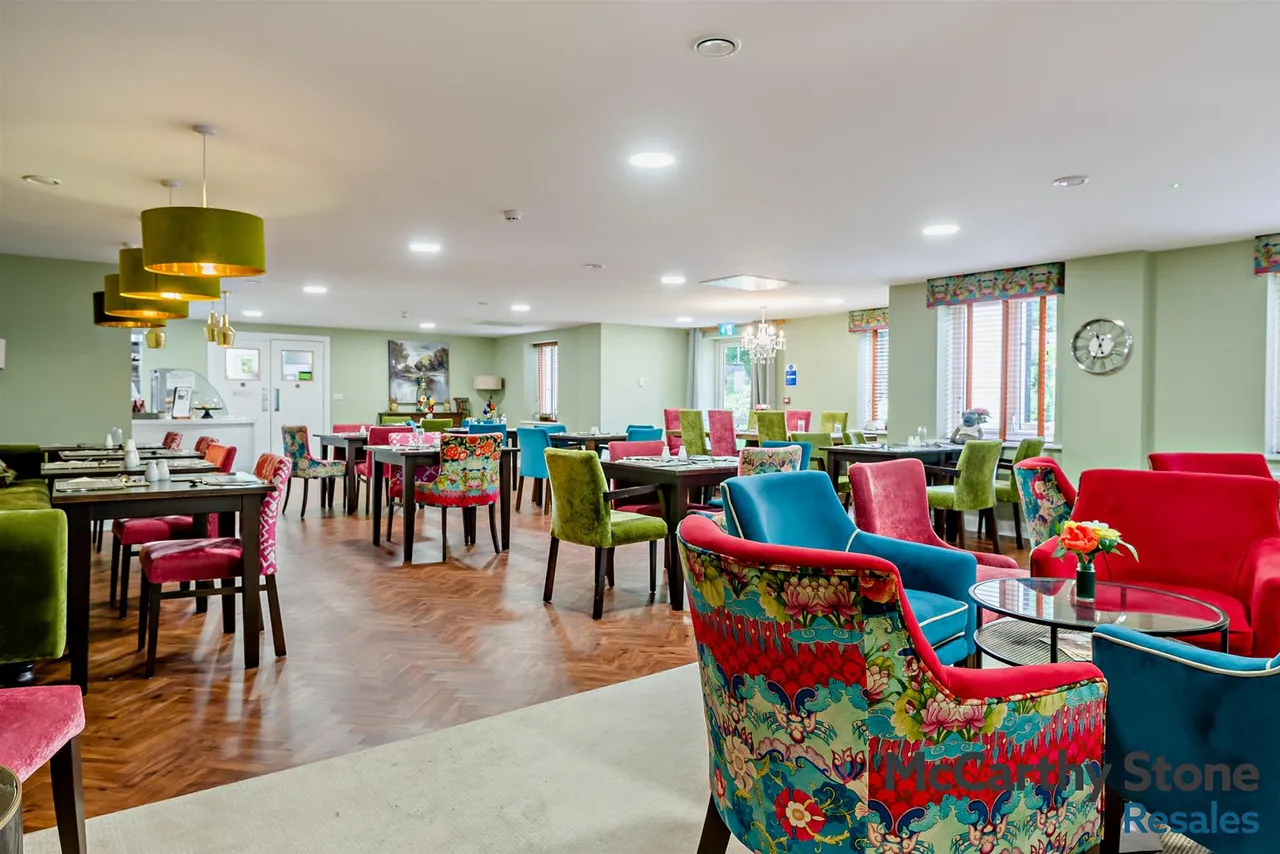 Bath Road, Devizes, SN10, photo 10