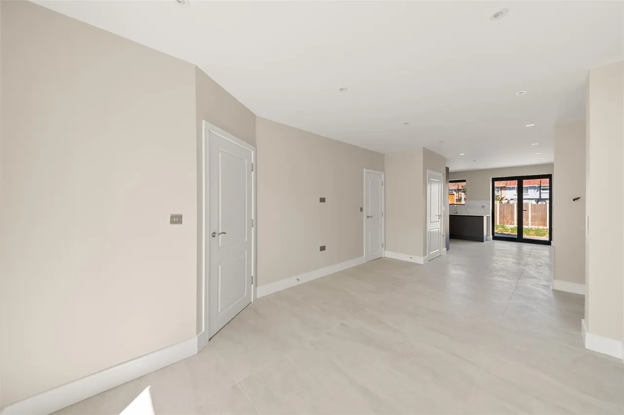 Field Road, Feltham, photo 4