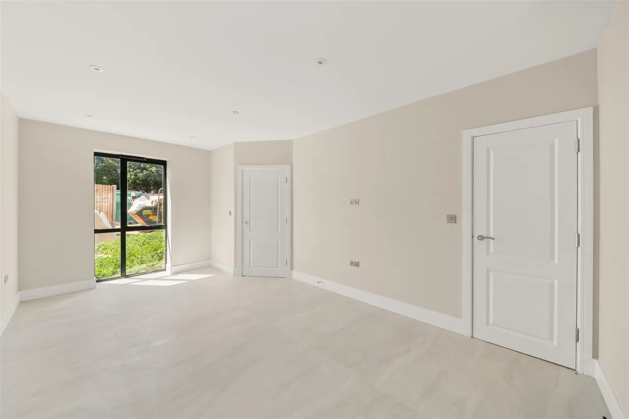 Field Road, Feltham, photo 5