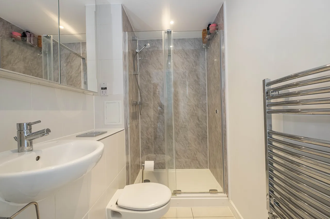 Kingston Road, London, SW20, photo 6