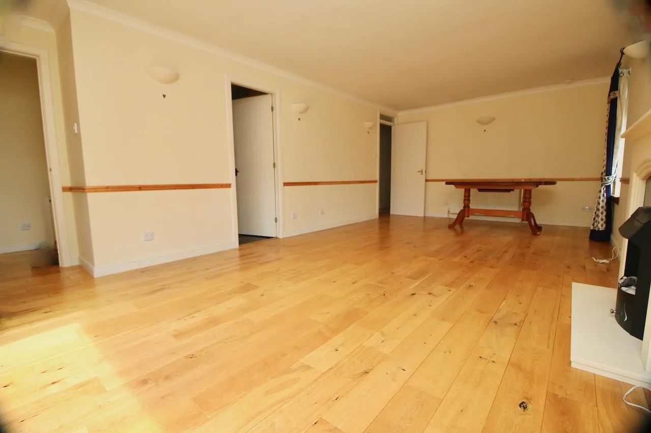 Logan Drive, Cumbernauld, G68 9EY, photo 5