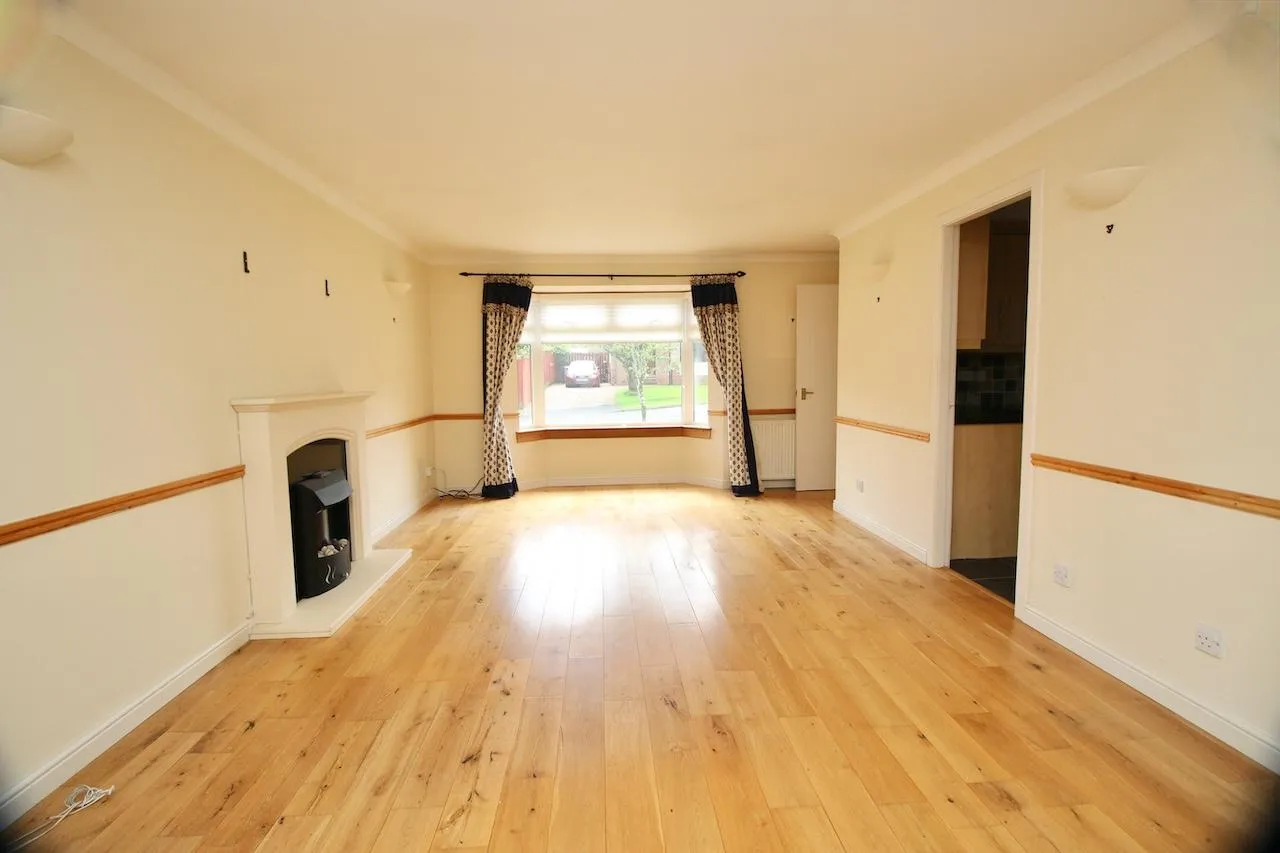 Logan Drive, Cumbernauld, G68 9EY, photo 4