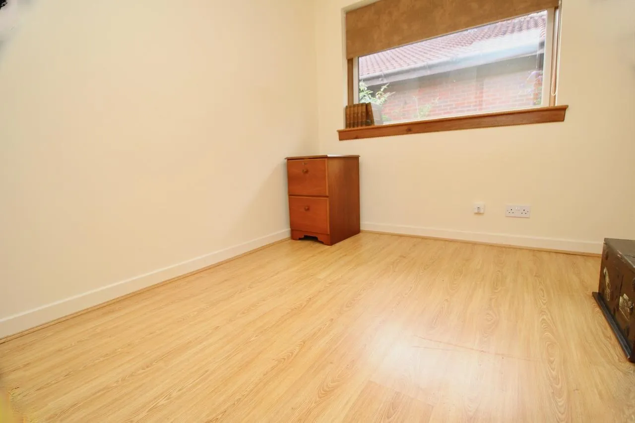 Logan Drive, Cumbernauld, G68 9EY, photo 15
