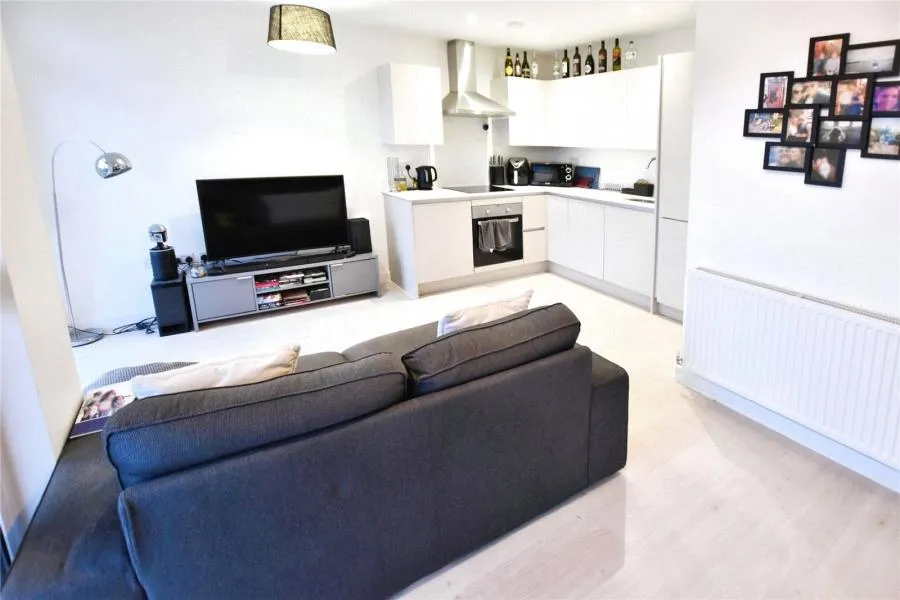 Magnolia House, Wych Elm, CM20, photo 6