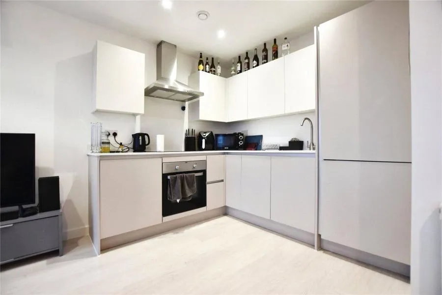 1 bed flat for sale, Magnolia House, Wych Elm, CM20
