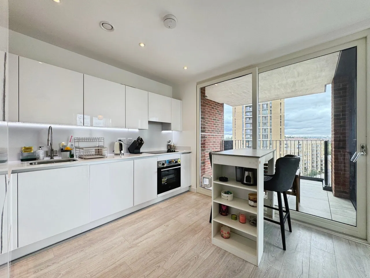 Shearwater Drive, NW9, photo 7