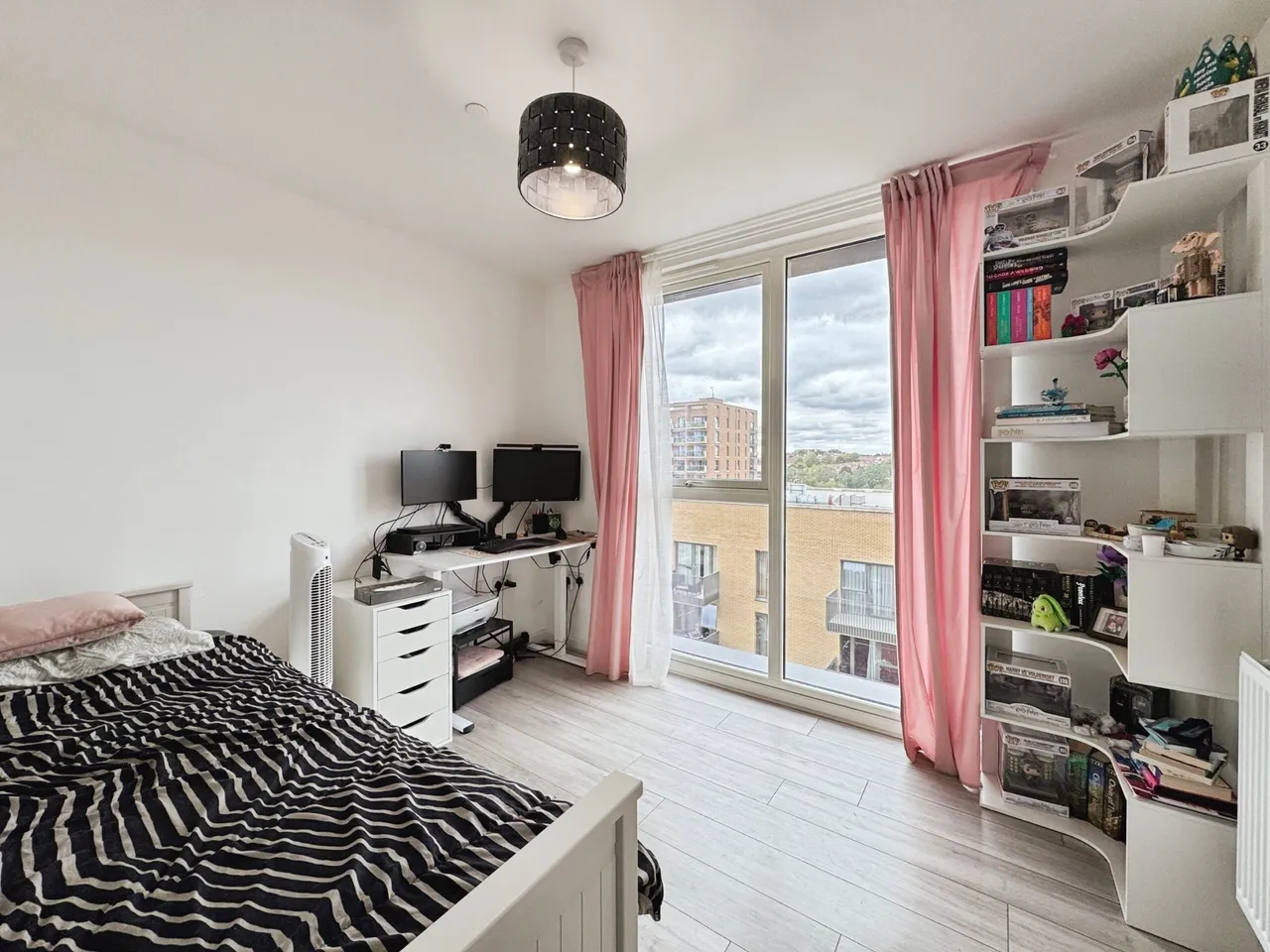 Shearwater Drive, NW9, photo 10