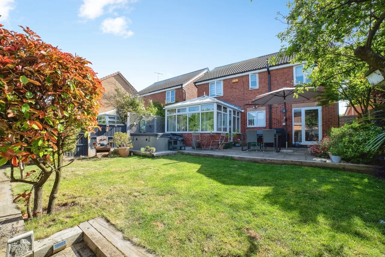 Clay Pit Way, CHESTERFIELD, Derbyshire, S43, photo 22