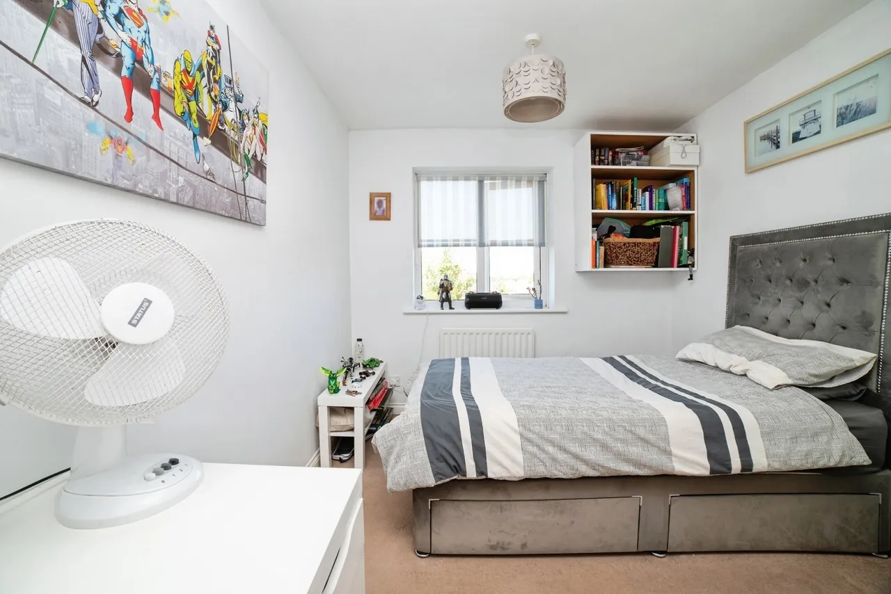 Clay Pit Way, CHESTERFIELD, Derbyshire, S43, photo 17