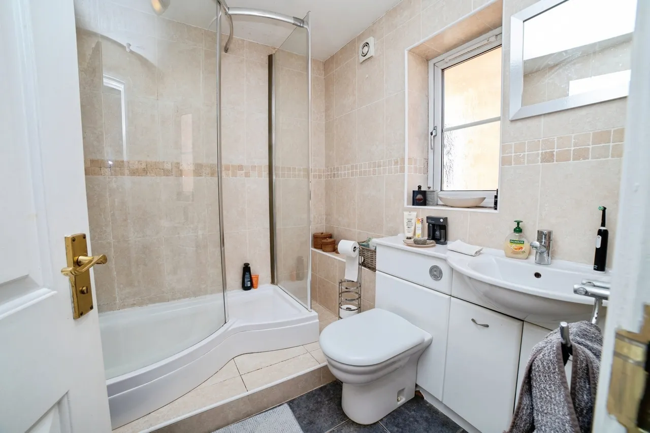 Clay Pit Way, CHESTERFIELD, Derbyshire, S43, photo 20