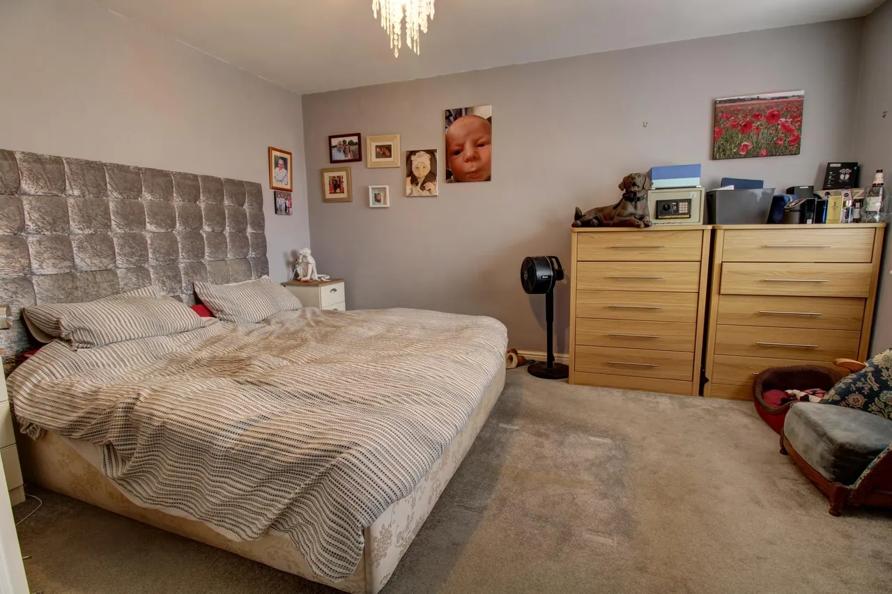 High Road, Felixstowe, IP11, photo 13