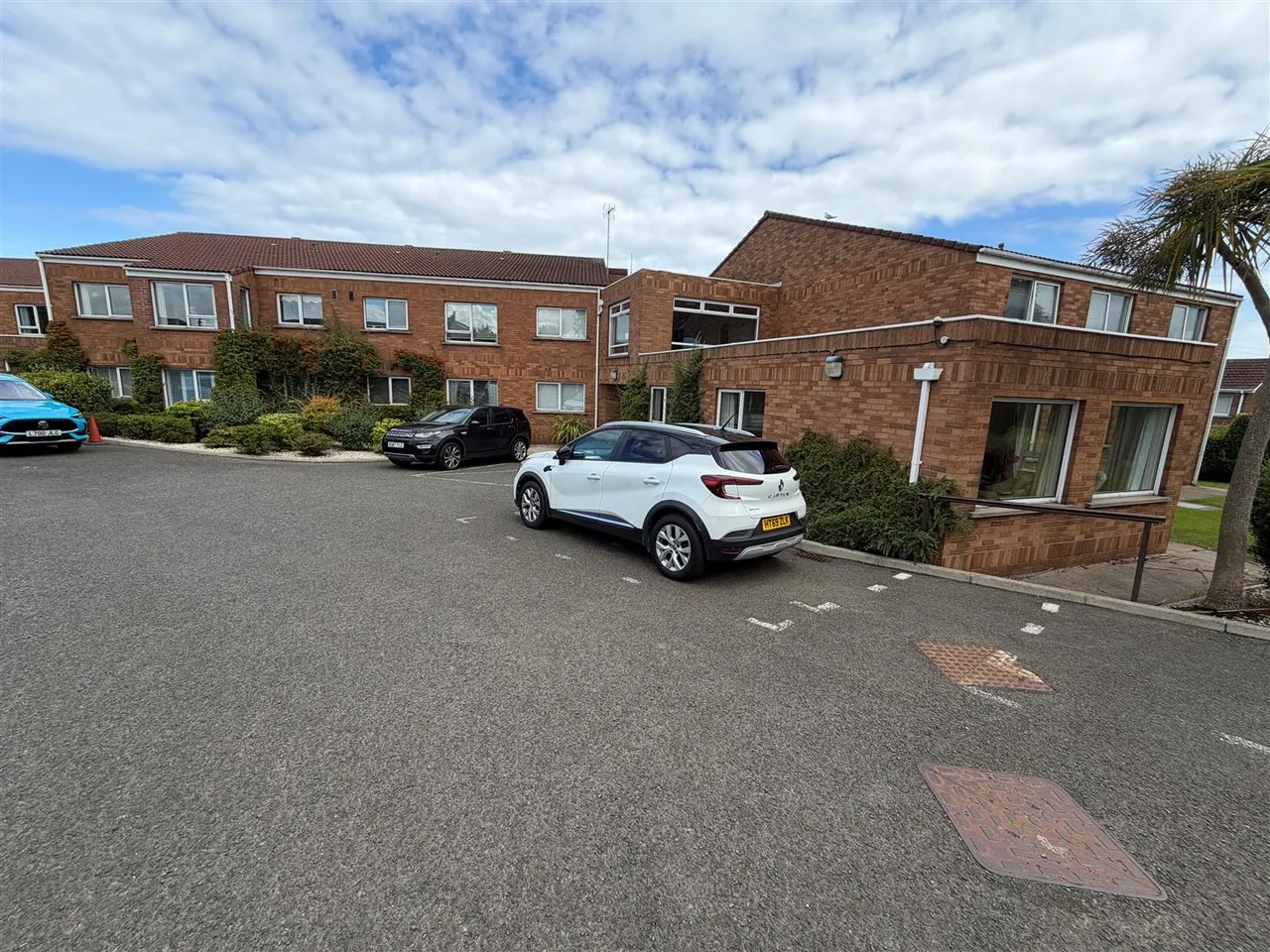2 bed flat for sale, Alexander Court, Bangor, BT20