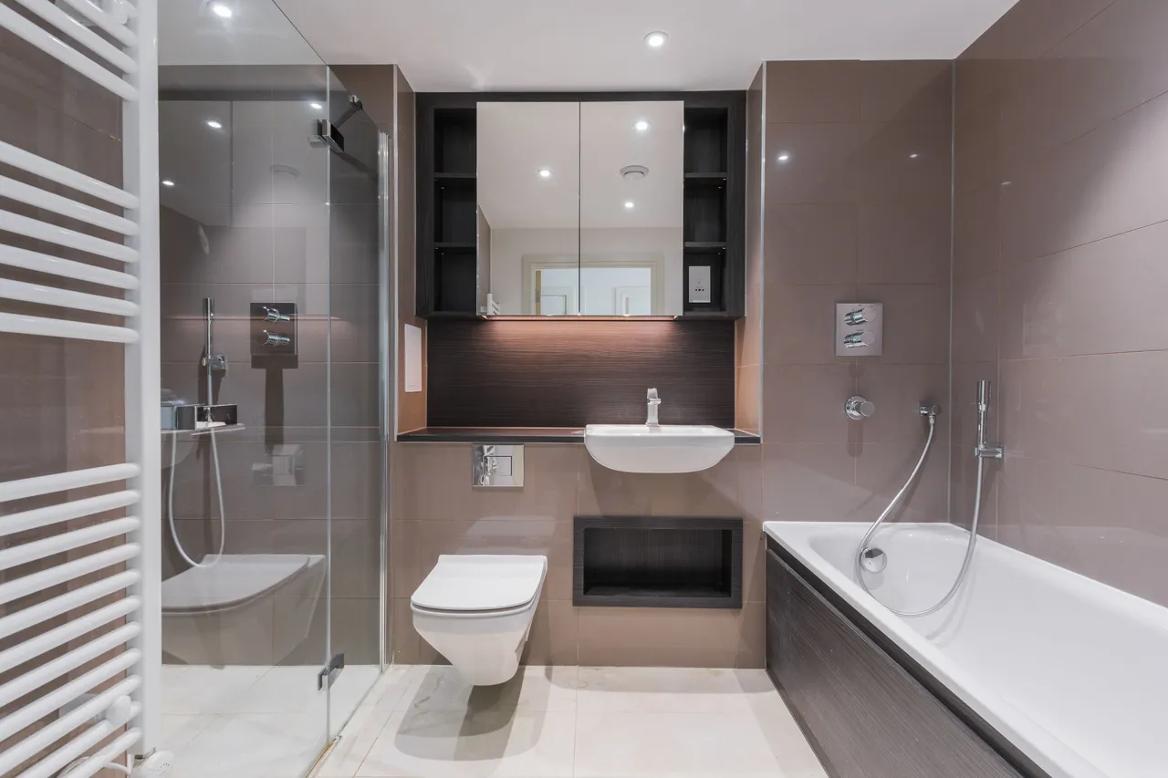 Apartment 47, Gordian Apartments, 34 Cable Walk, London, photo 5