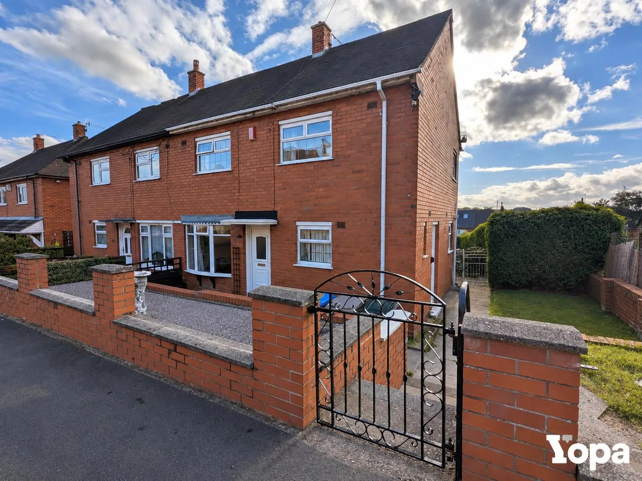 3 bed house for sale, Brackenfield Avenue, Stoke-on-trent, ST2