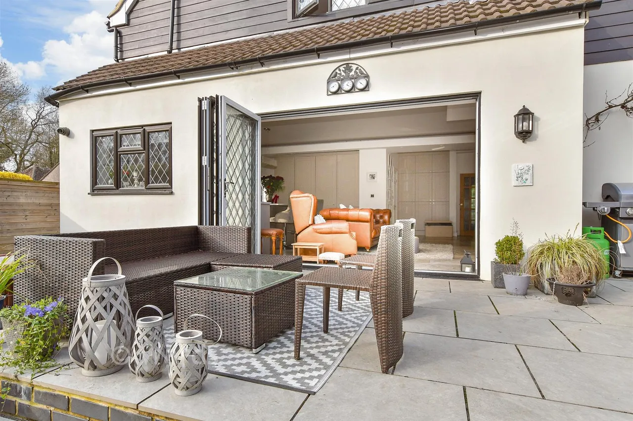 Manor Road, Cobham, DA13, photo 13
