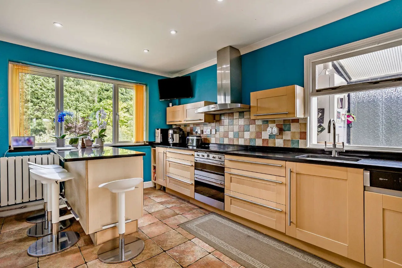 Priory Close, Royston, Hertfordshire, SG8 7DU, photo 4