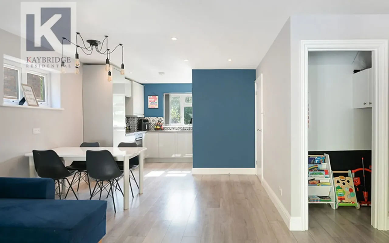 Dale View, Headley, KT18, photo 7