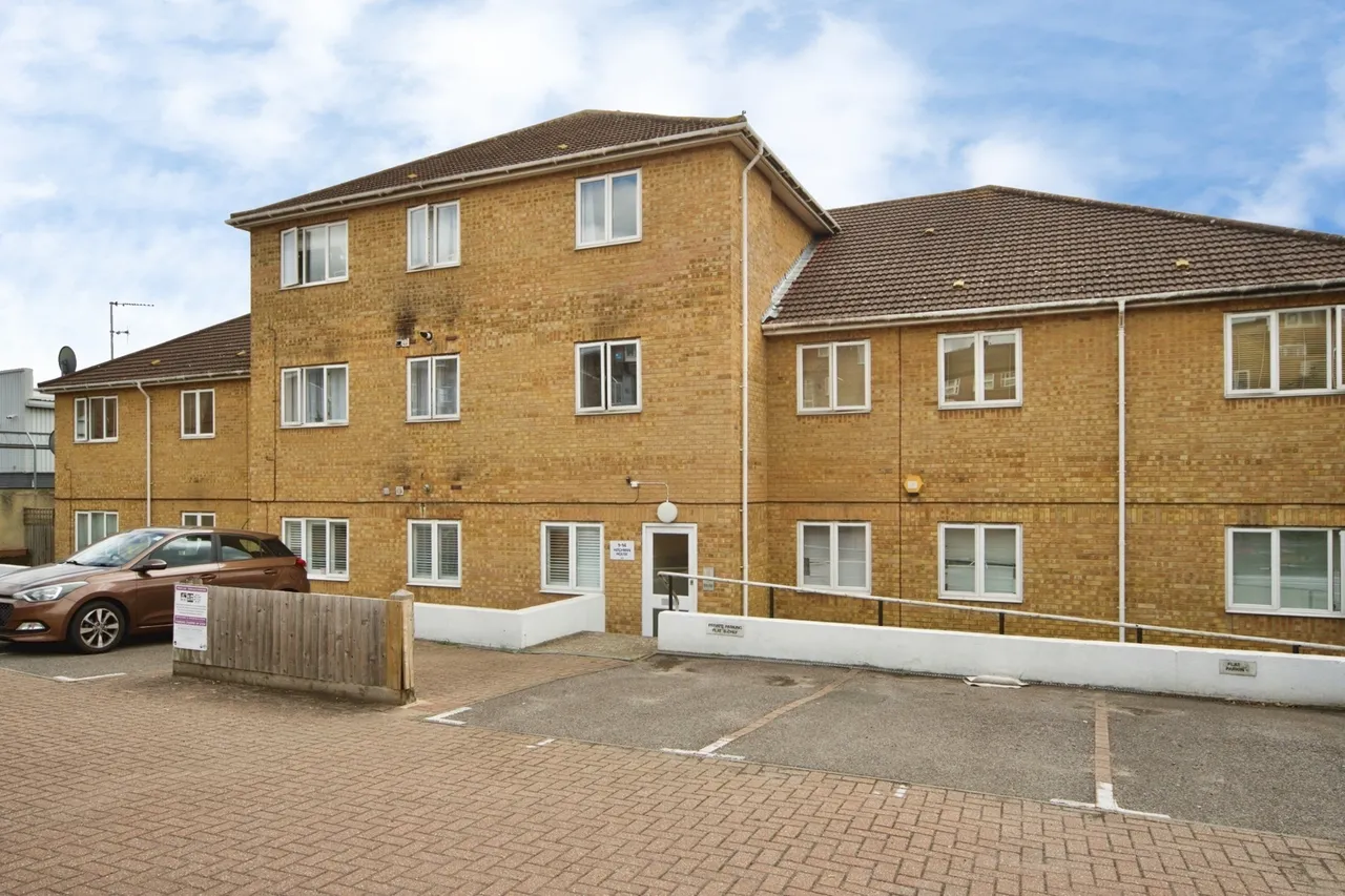 flat for sale — Hitchman House, 19A Collier Row Road, Romford, RM5