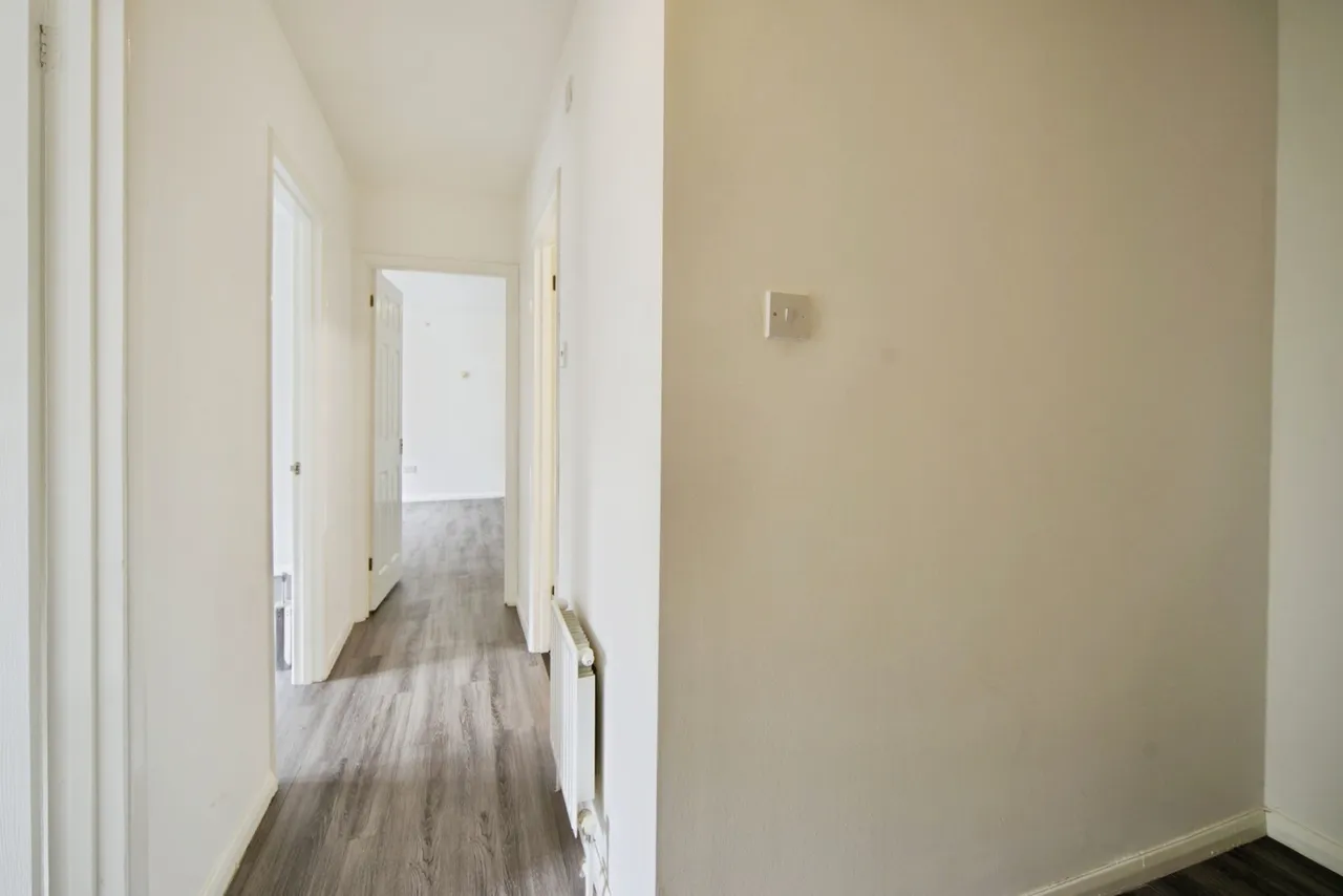 Hitchman House, 19A Collier Row Road, Romford, RM5, photo 12