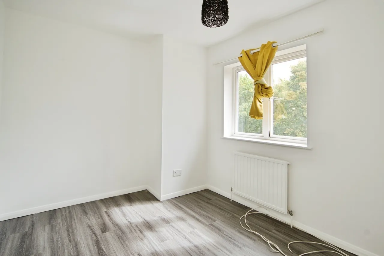 Hitchman House, 19A Collier Row Road, Romford, RM5, photo 8