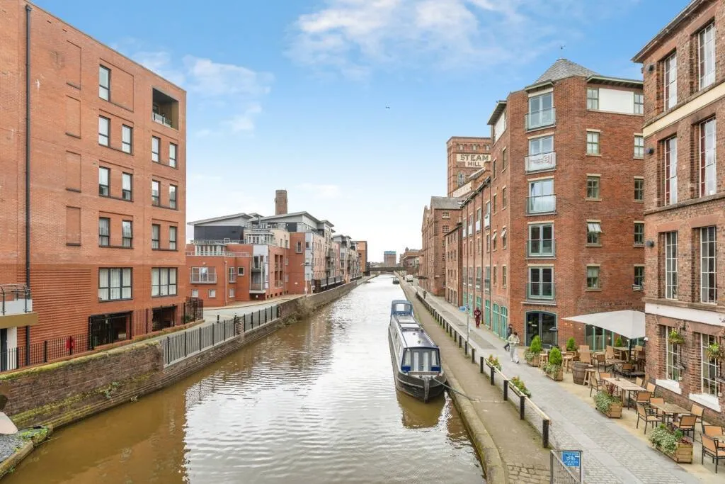 2 bed flat to rent, Granary Wharf, Chester, CH3