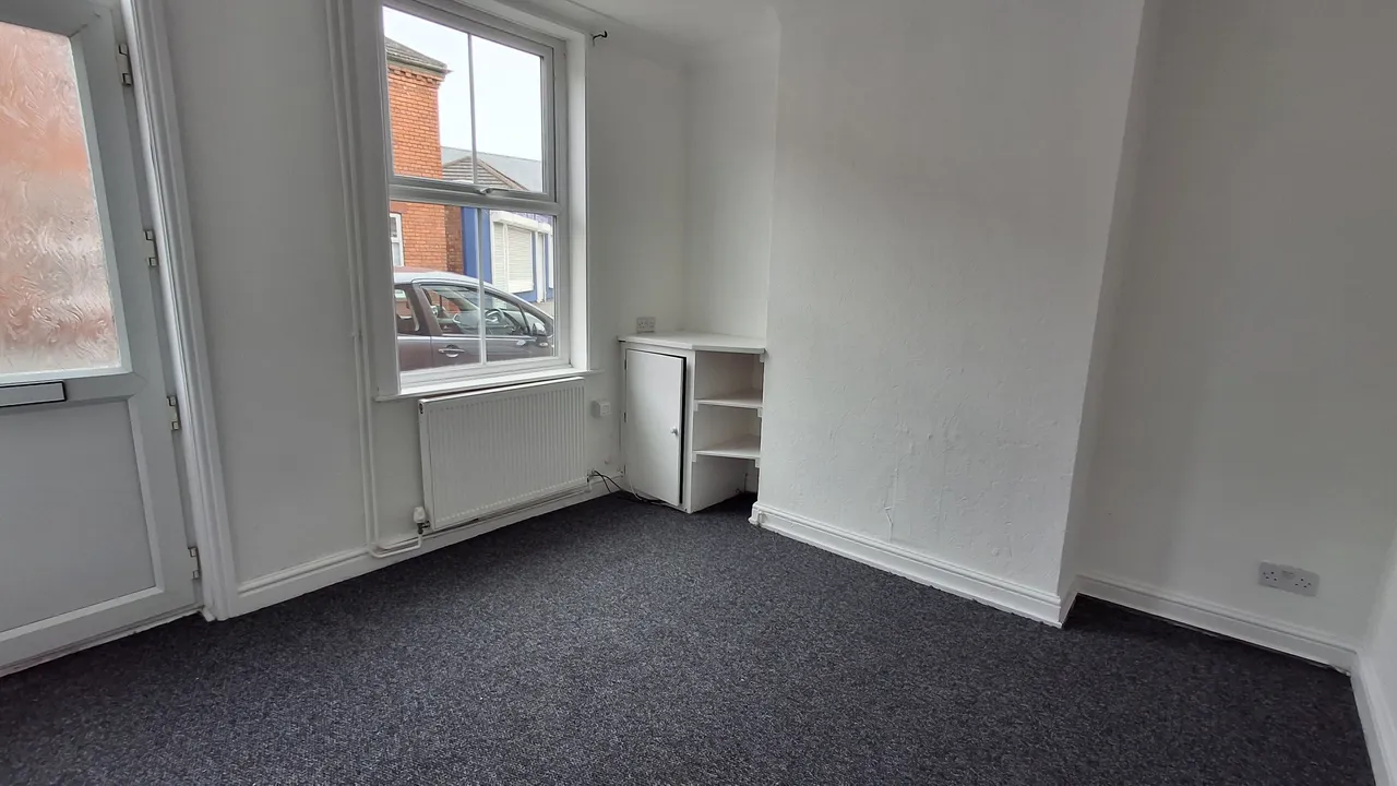 Handley Street, SLEAFORD, photo 2