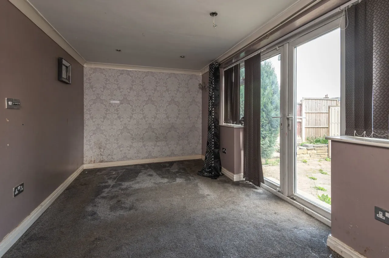 Sheepridge Road, Huddersfield, photo 10