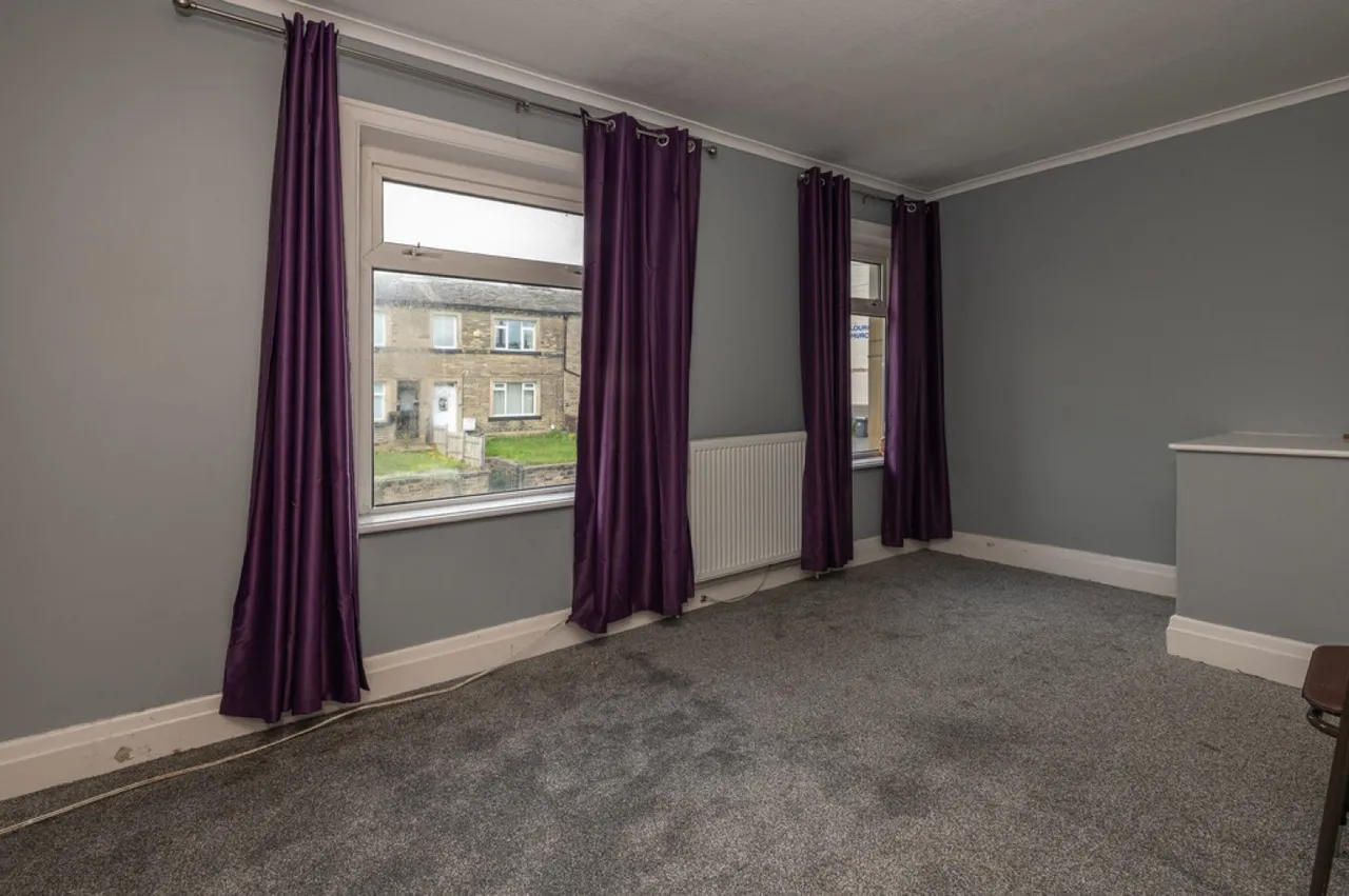 Sheepridge Road, Huddersfield, photo 4