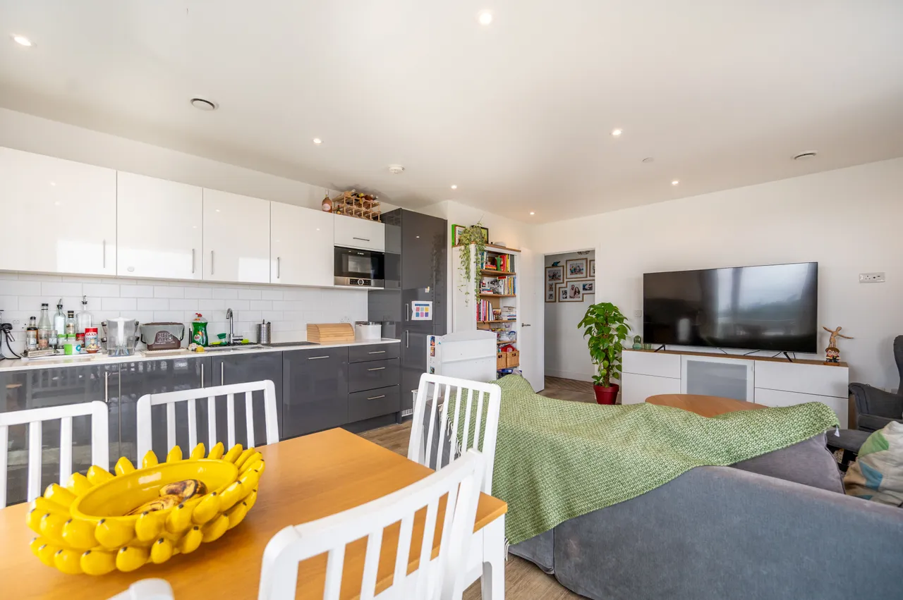 118 Beck Square, London, photo 2