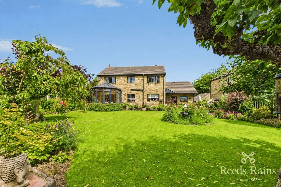 3 bed house for sale — Wyke Lane, Oakenshaw, West Yorkshire, BD12
