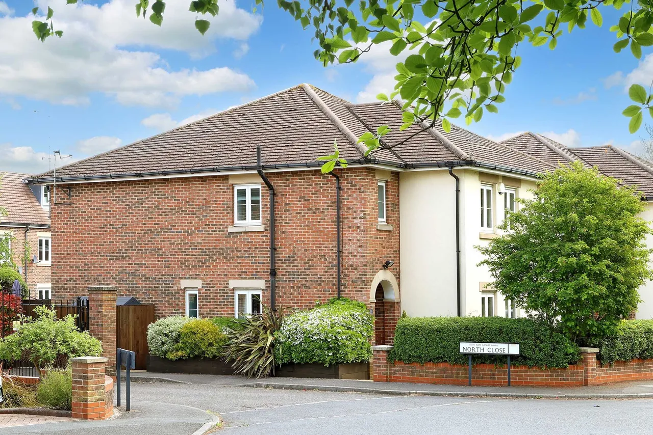 3 bed house for sale — North Close, Beaconsfield, HP9