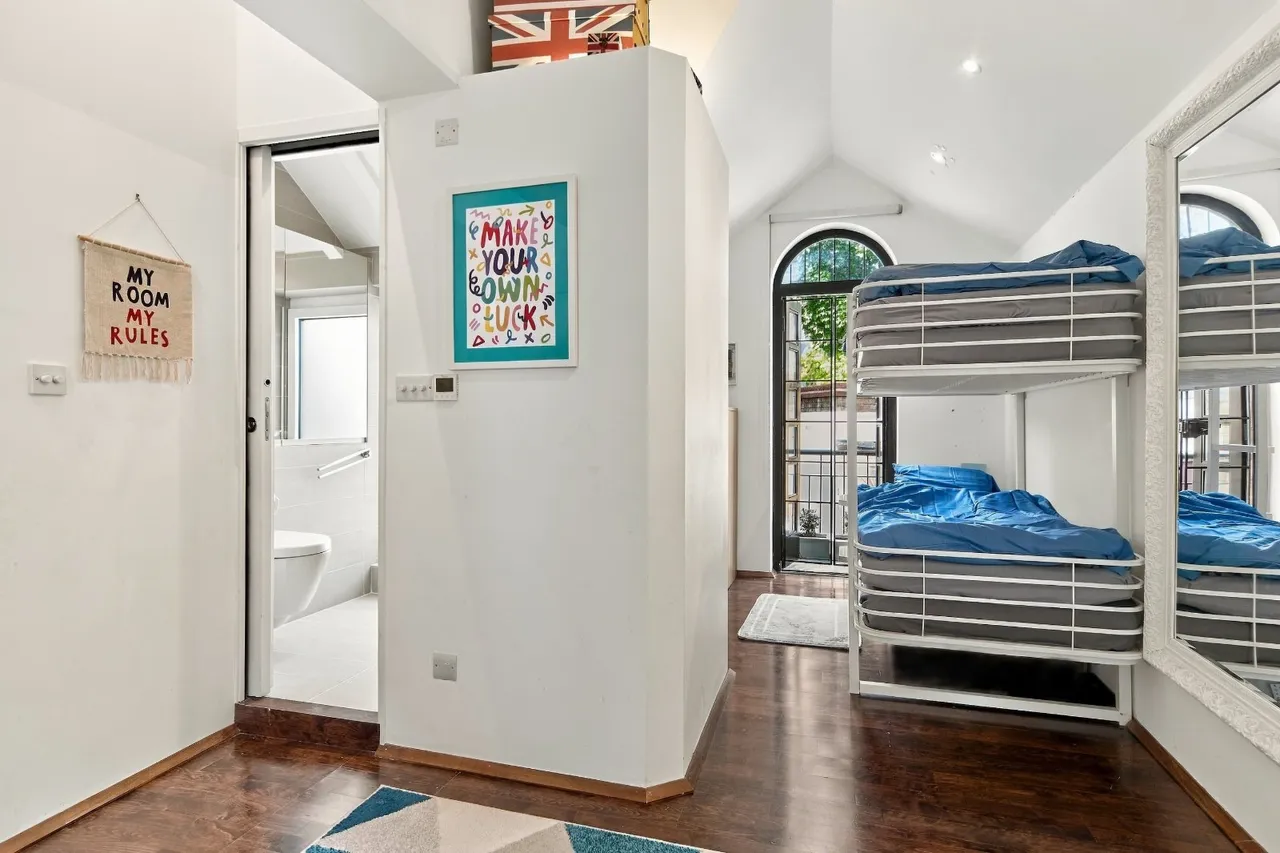 Prebend Street, Islington, N1, photo 19