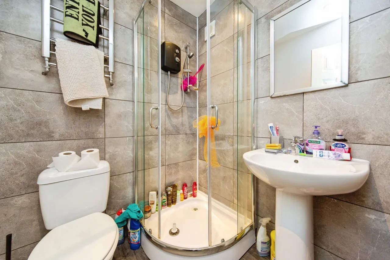 Molyneux Road, Kensington, L6, photo 16