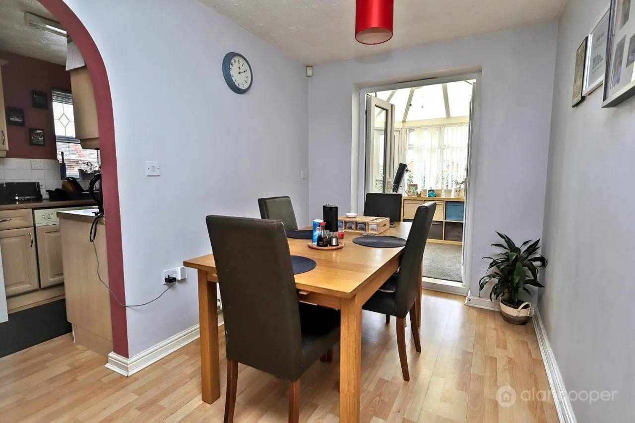 Upton Drive, MaplePark, CV11, photo 6